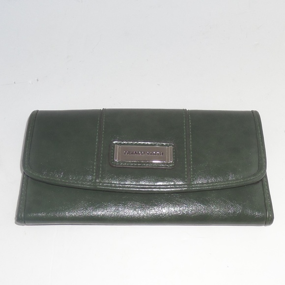 Franco Sarto Green Leather Tri-Fold Wallet - Picture 7 of 7